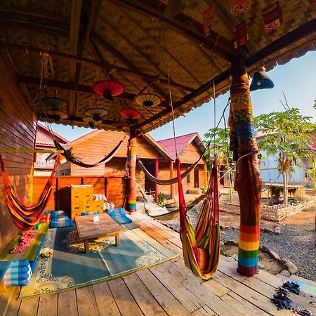 Samaki Guesthouse - Tad Lo Ban Donkhagnoung Екстер'єр фото