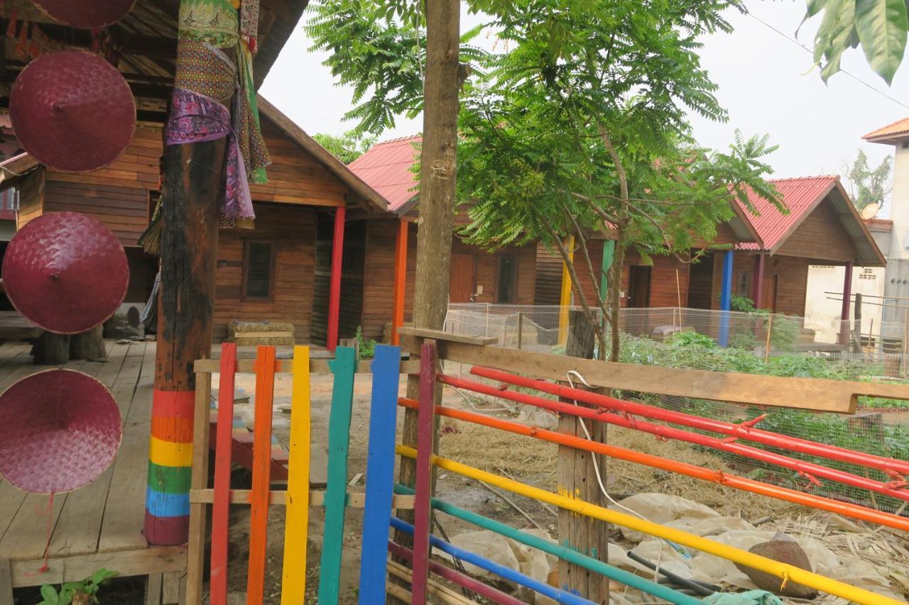 Samaki Guesthouse - Tad Lo Ban Donkhagnoung Екстер'єр фото